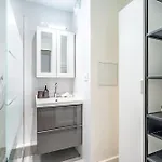 Apartment La Des Ternes